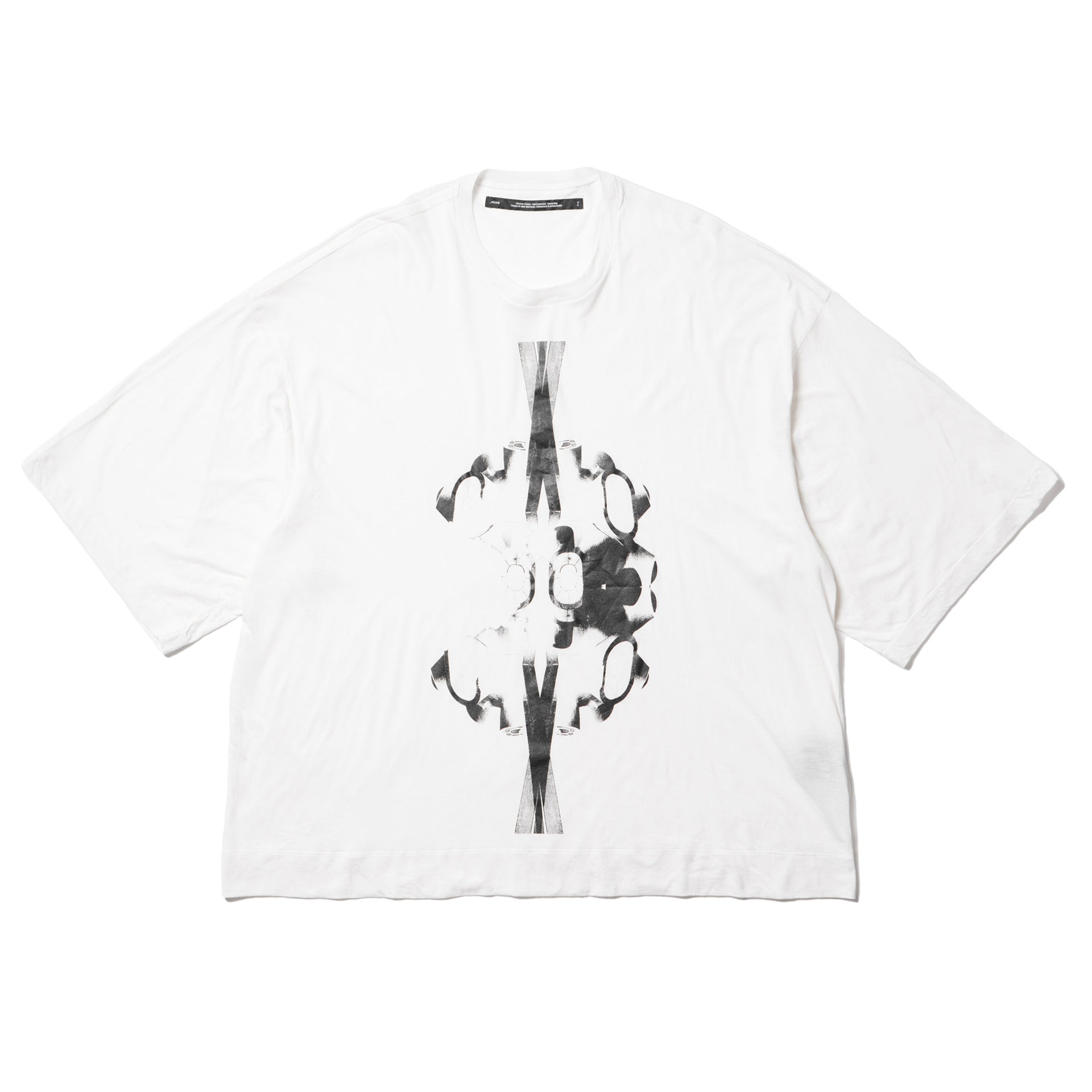 Cut and Sewn – JULIUS TOKYO STORE