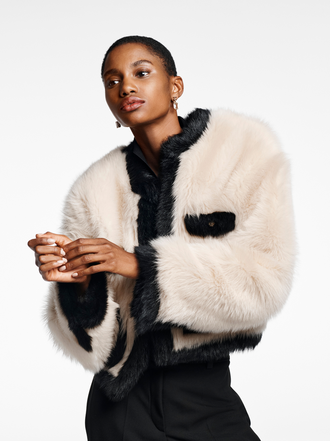 Fashion shows, Ready-to-wear and Accessories collections, Haute