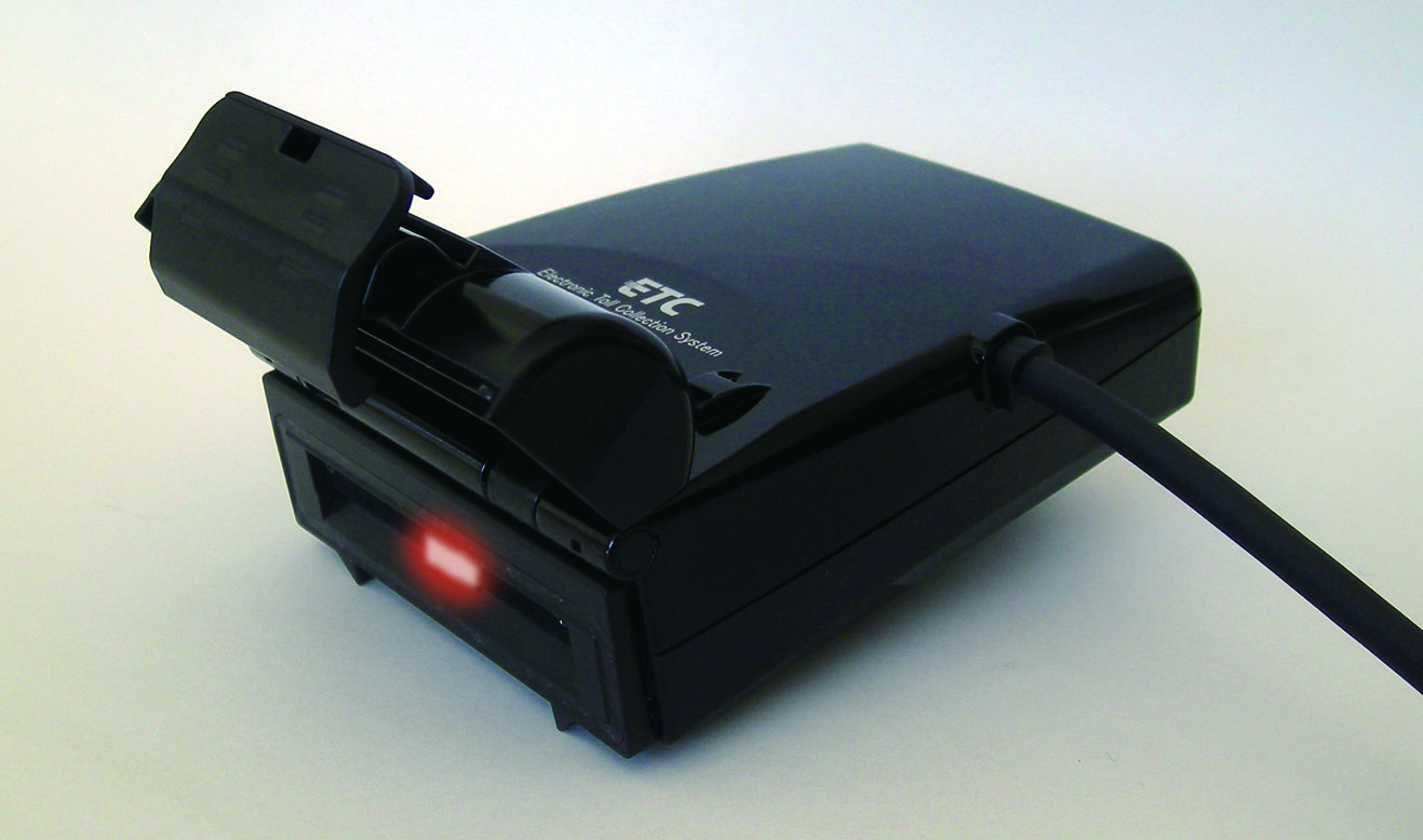 ミツバサンコーワ、二輪車用初となる『スライド挿入型』の ETC車載器