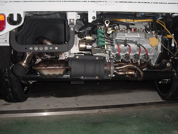 スバル・サンバートラック用ワンオフマフラーと等長エキマニ,吸排気系