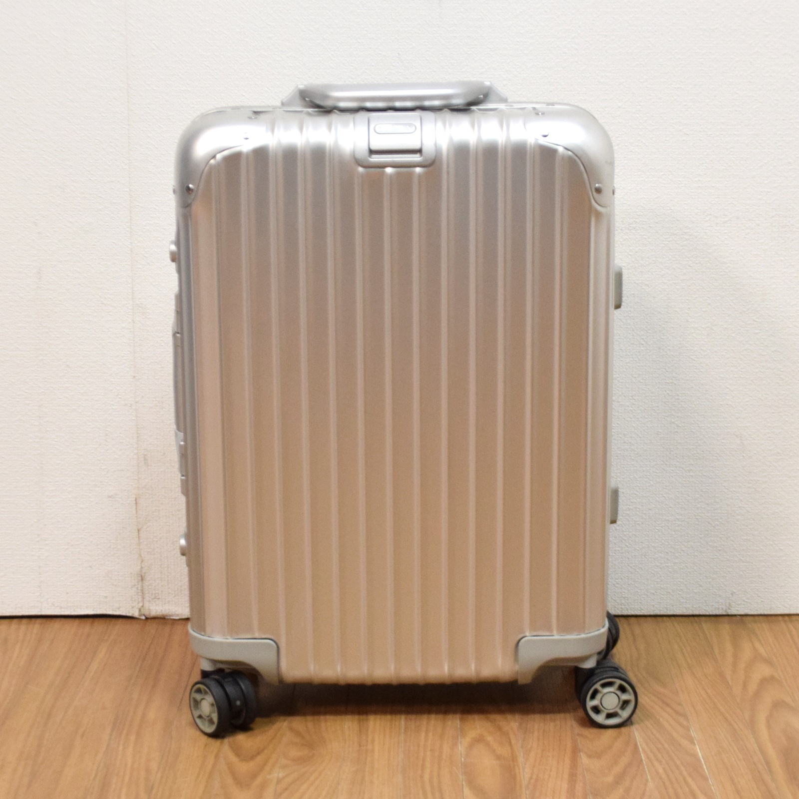 RIMOWA リモワ トパーズ 32L キャリーケース 9205200410 シルバー