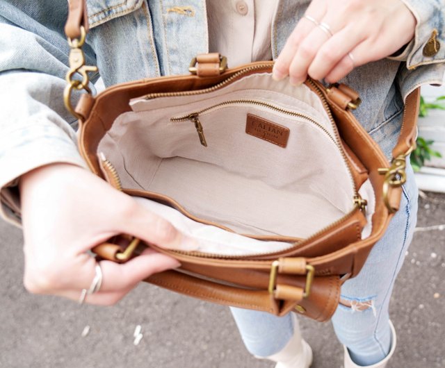 台湾 【24時間迅速発送】クラシックユニセックスダブルポケット手持ち