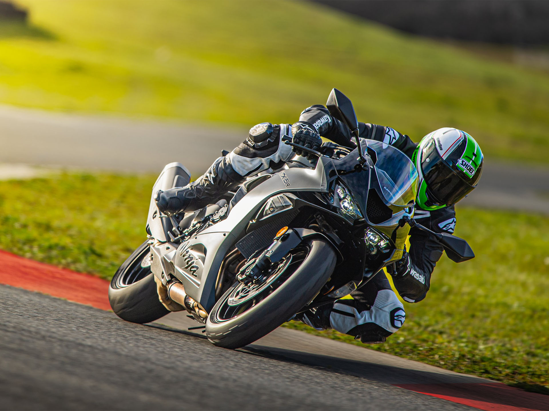 New 2024 Kawasaki Ninja ZX-6R Metallic Flat Spark Black / Ebony