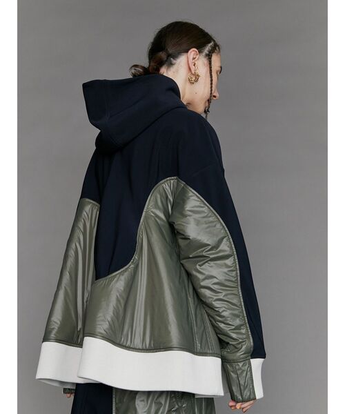 UN3D.（アンスリード）の「WAVE LINE PADDED HOODIE / ウェーブライン