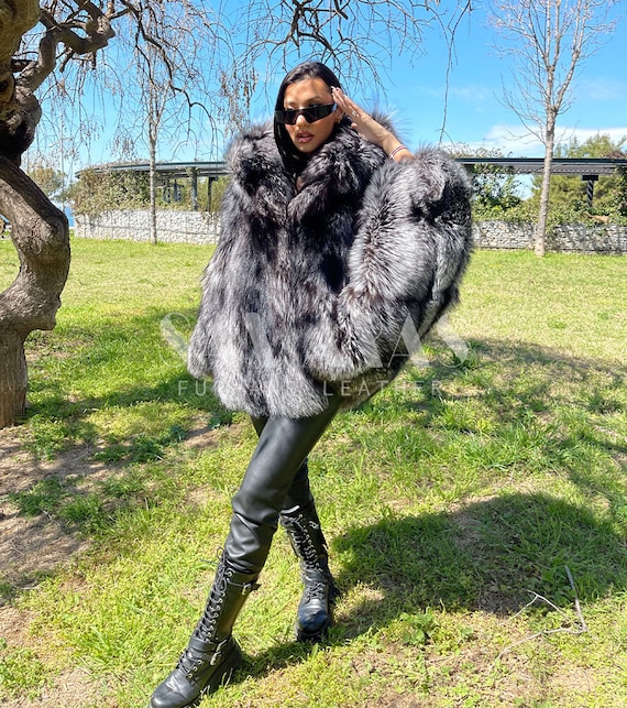 高級シルバーフォックスファーケープ/ジャケット、全皮付き、ファー