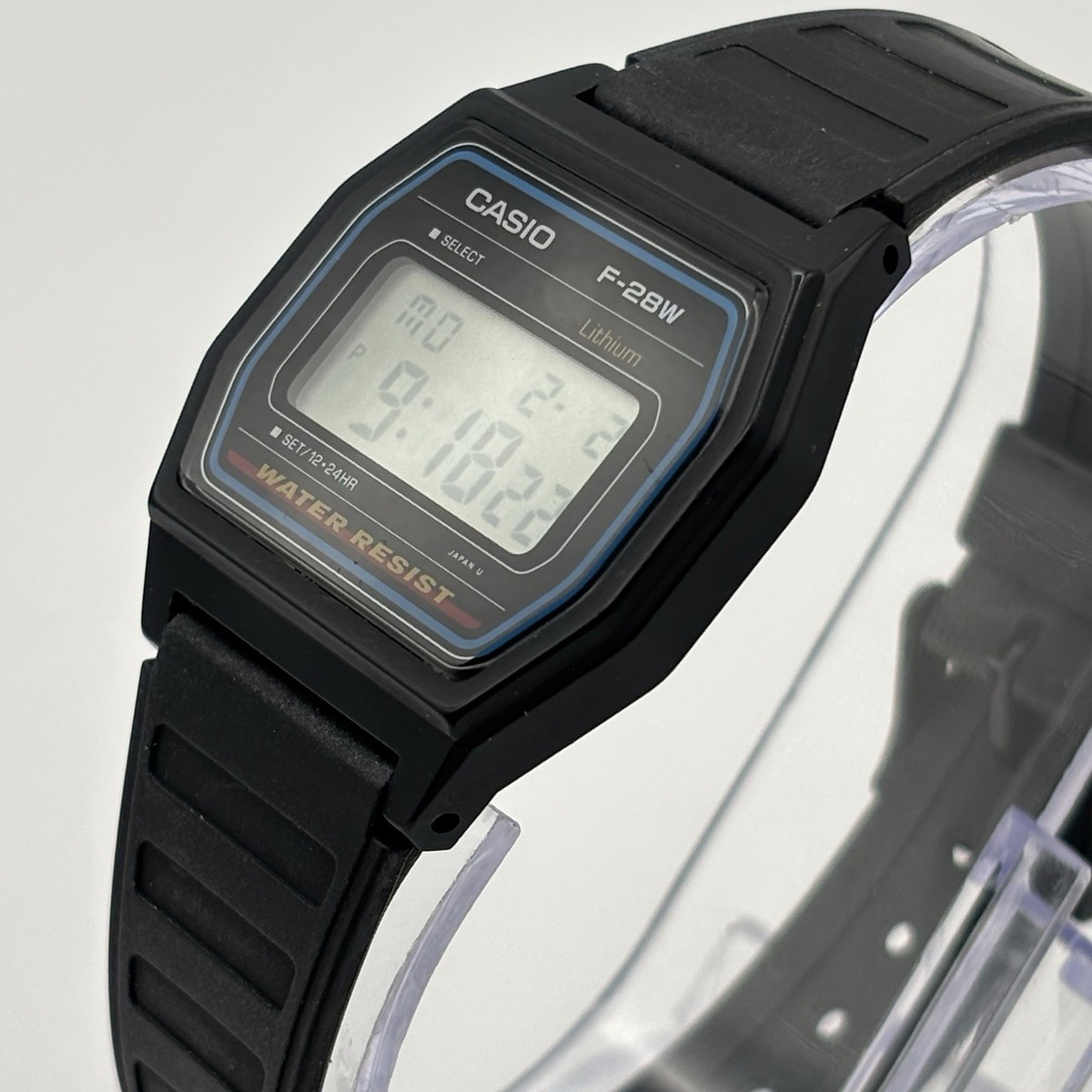 Vintage RARE Casio F-28w (1156) Retro Watch Runs Battery Kca5 for