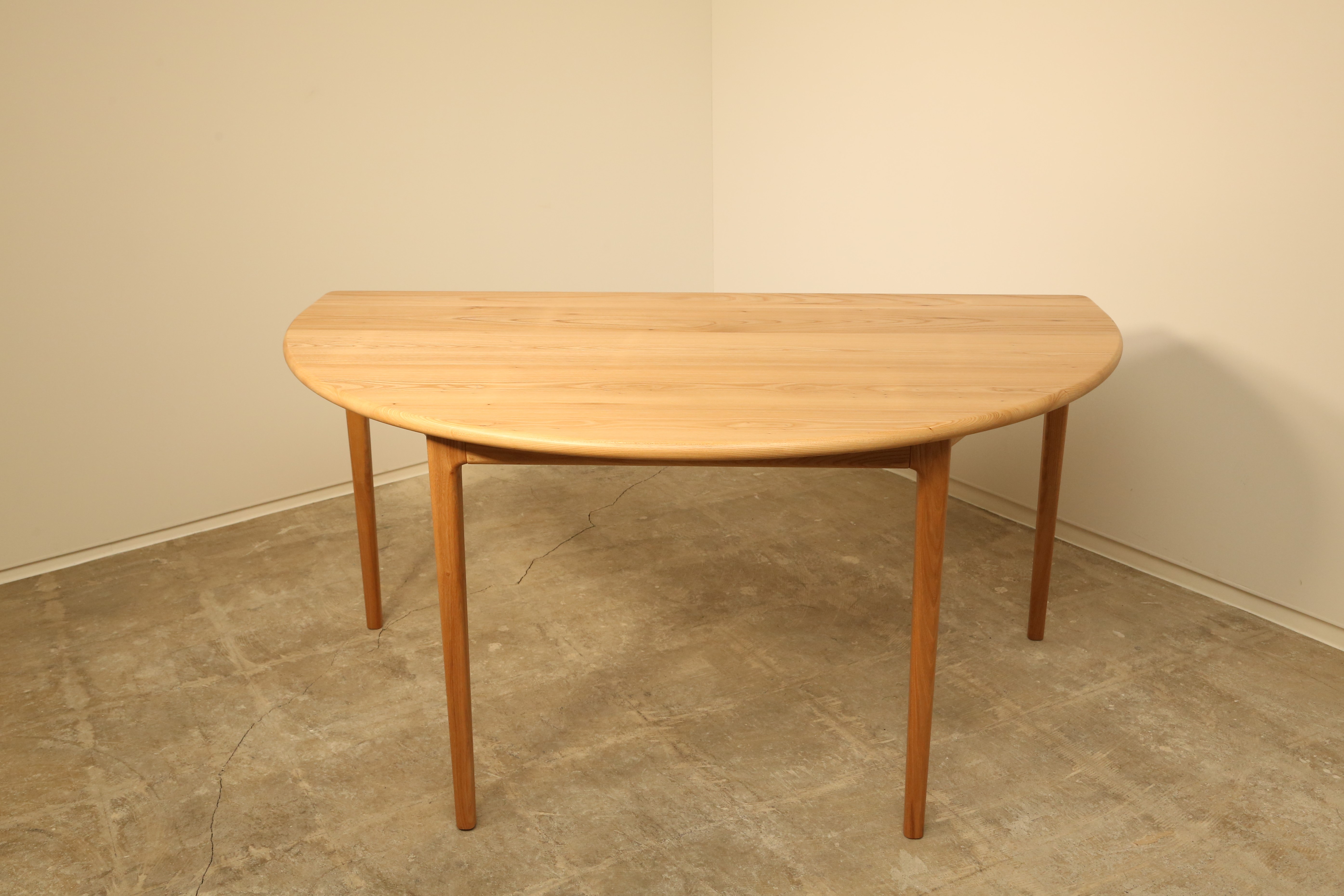 ダイニングテーブル半円タイプ | 栗山家具オンラインストア