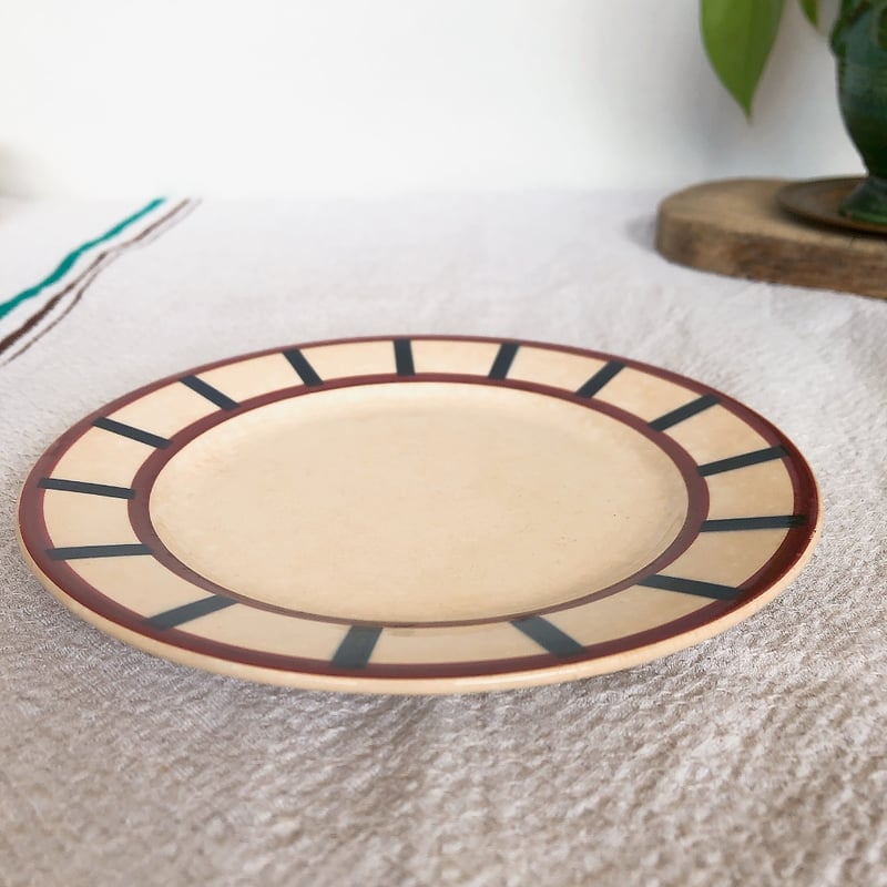 HBCM べアン クレイユモントロー バスク柄デザードプレート B フランス