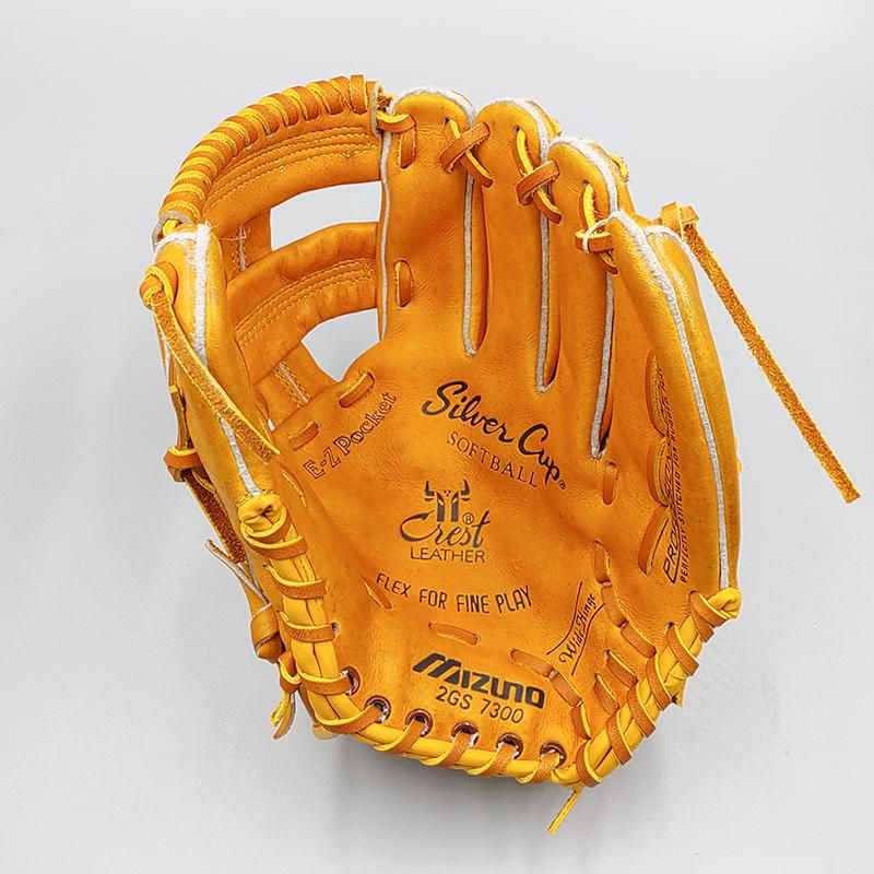 全紐交換済み】 ミズノ ソフトボール用グローブ / 内野手用 型付け済み
