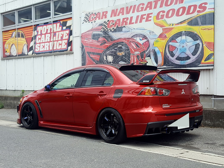 ランサーエボリューションのルーフスポイラーに関するカスタム事例｜車