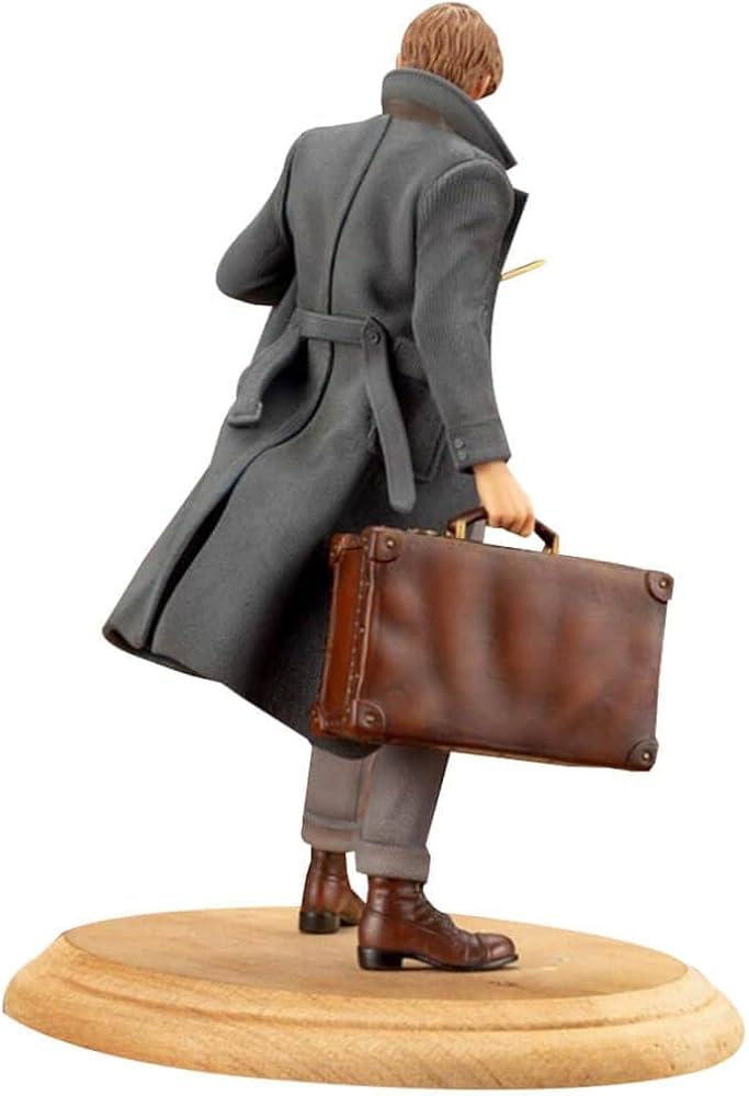 Amazon.com: Fantastic Beasts: The Crimes of Grindelwald Newt