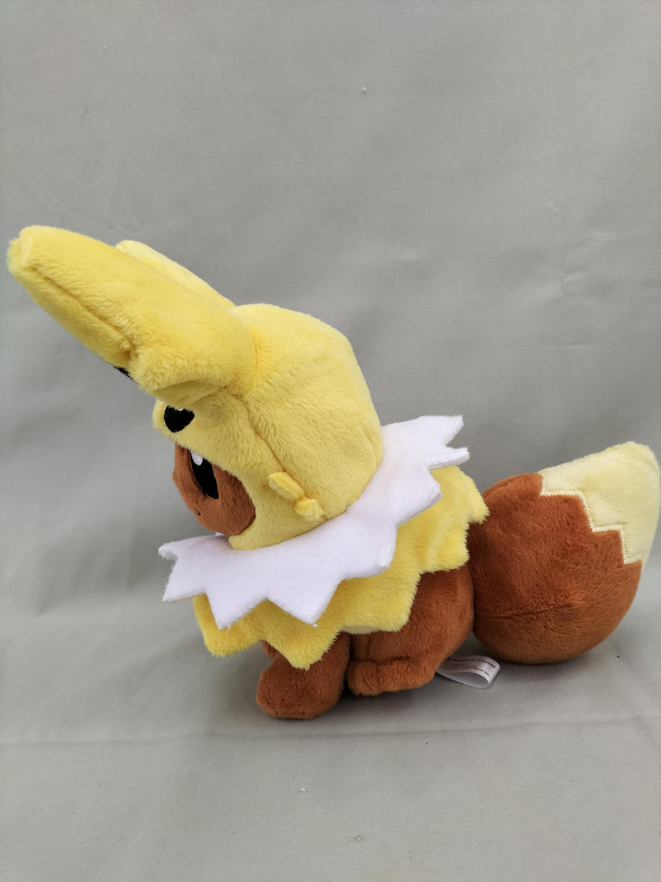 ポケモンセンター|イーブイポンチョシリーズ「サンダース」|【ハード