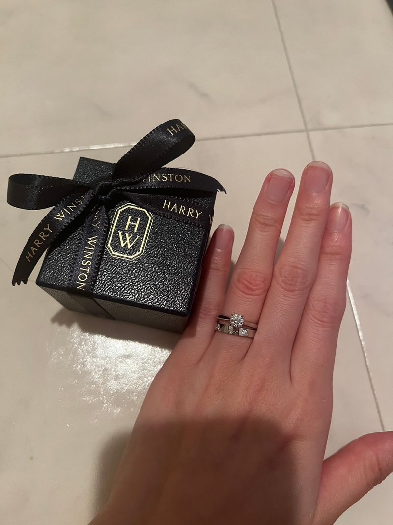 ハリーウィンストンで婚約指輪が欲しいと思っていました。デザインは