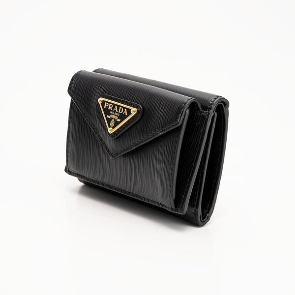 PRADA（プラダ）三つ折り財布 トライアングル ヴィッテロムーブ
