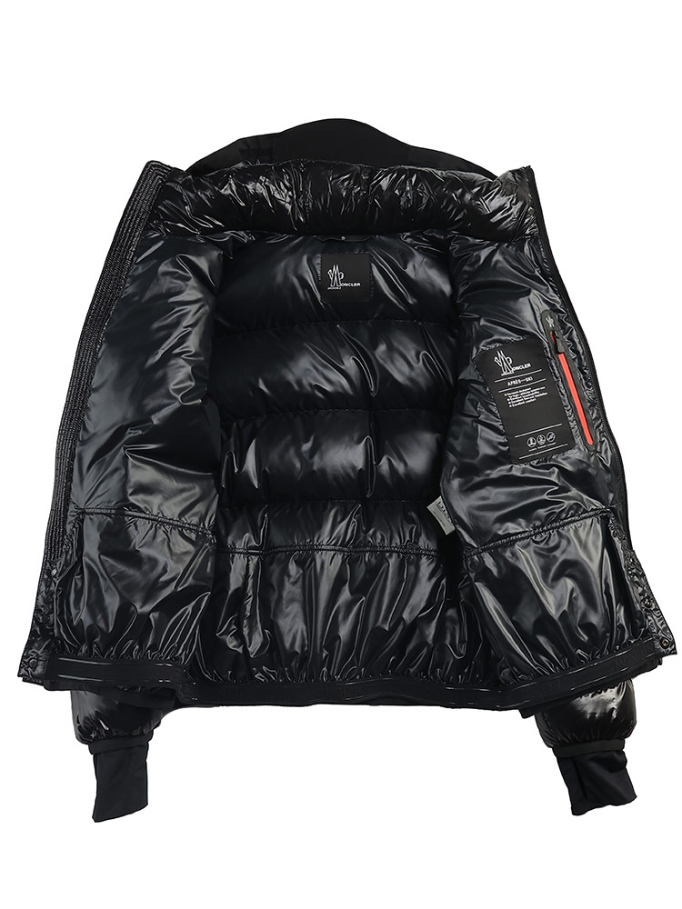 MONCLER (モンクレール) 胸ワッペン フルジップ ダウンジャケット