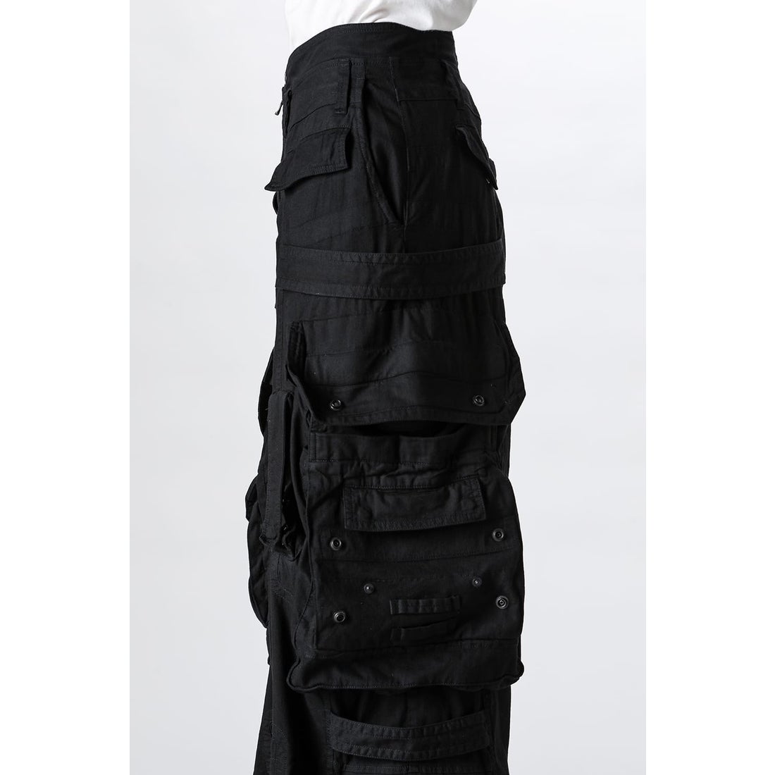 ユリウス JULIUS Cotton Nylon Twill Multi Pocket Wide Cargo Pants