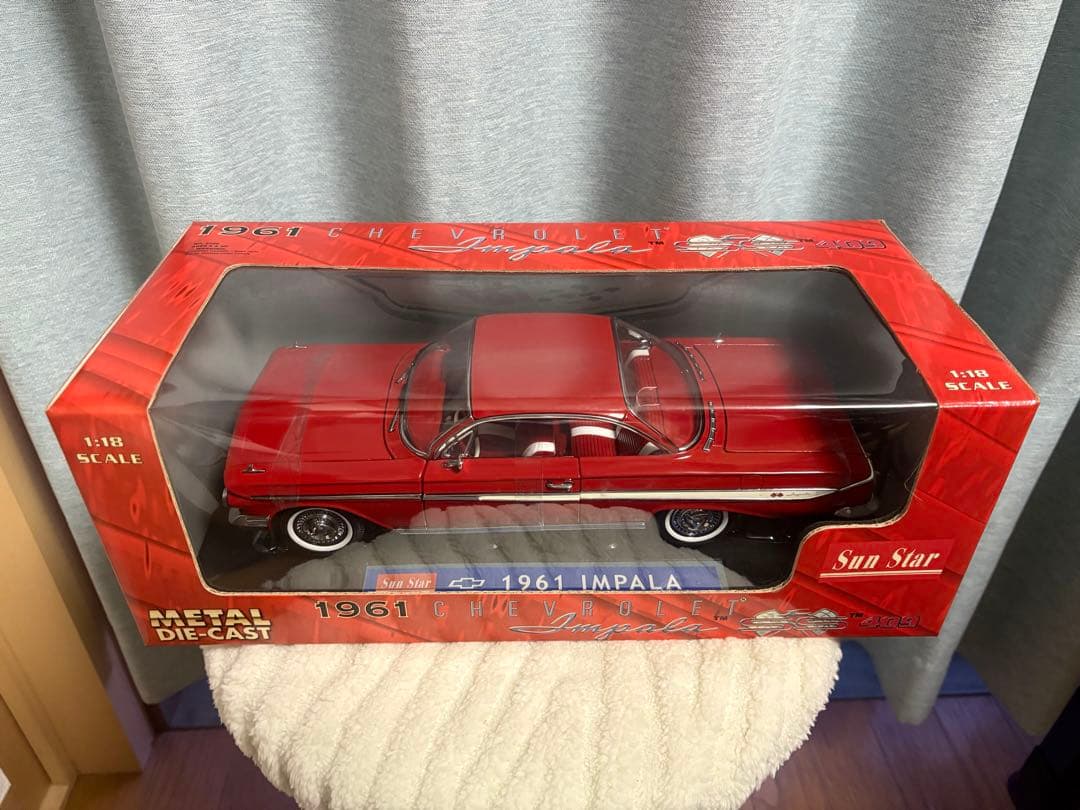 サンスター 1/18スケール 1961 シボレー インパラ SS 409 SunStar/サンスター シボレー インパラ オープン コンバーチブル 1961
