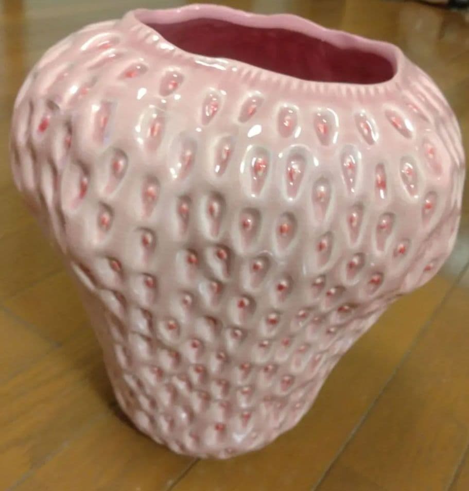 ★再値下★DESPOTS★LLサイズ/デスポッツ Strawberry-vase 楽天市場】Despots(デスポッツ) Vase strawberry LL /L/M 花瓶 陶器