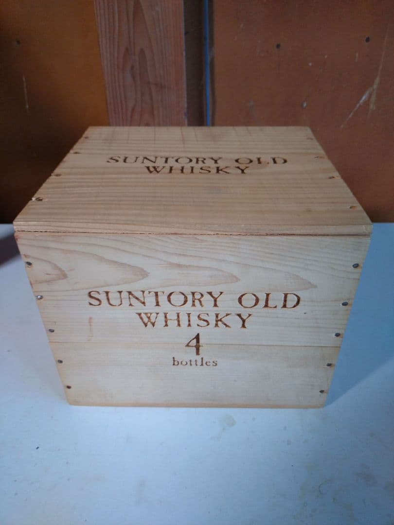 サントリーオールドウイスキー4本セット 特級ラベル 木箱入り 楽天市場】サントリー オールド ウイスキー 特級の通販