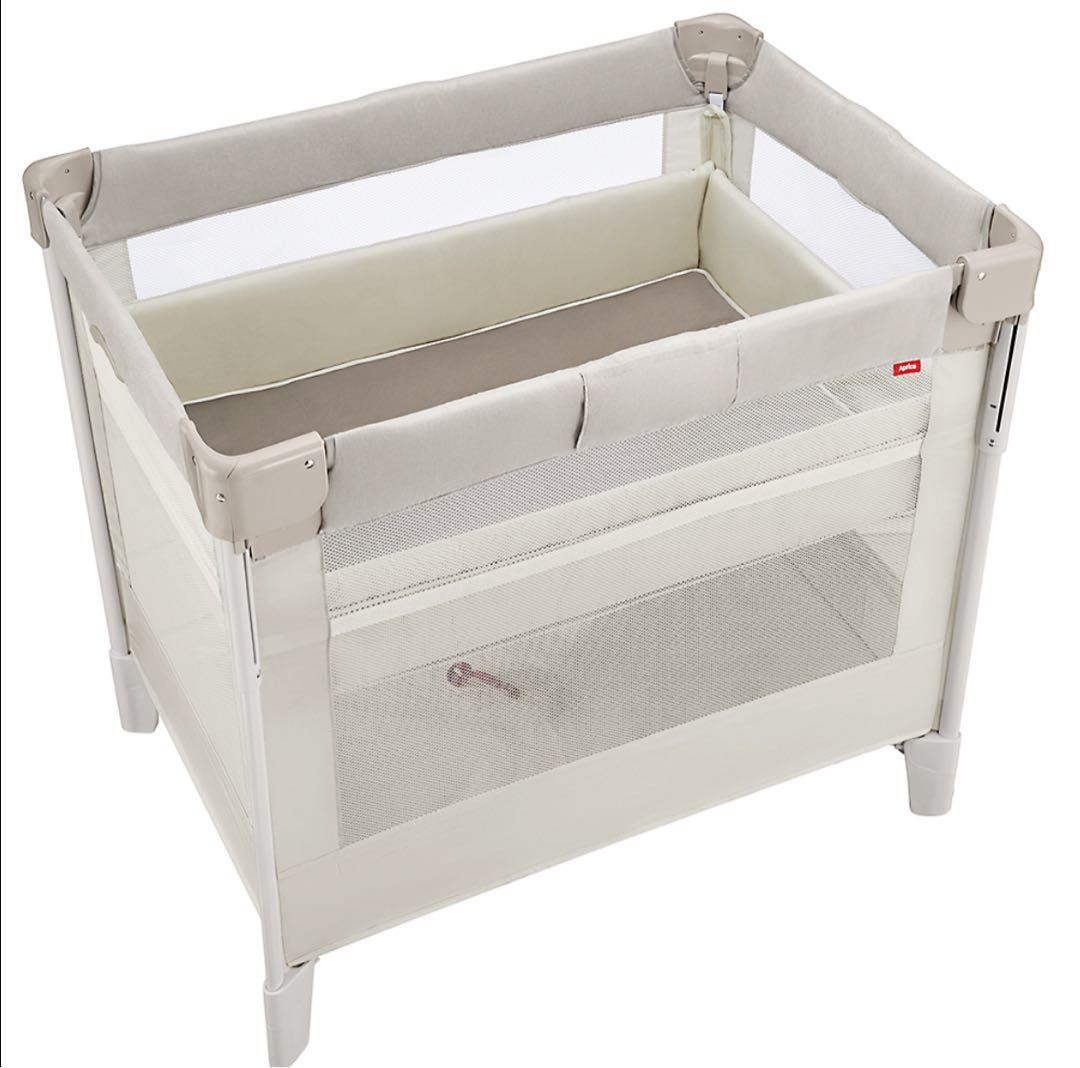 アップリカ　ココネルエアー　ホワイトグレー 折り畳みベビーベッド【美品】 アップリカ（Aprica） ココネルエアーAB Aprica・COCONEL AirAB ベビー