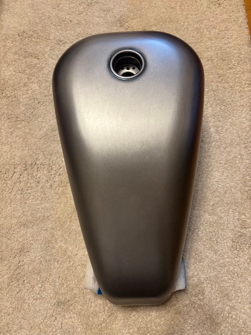 メタリックグレー 燃料タンク ボルト取り付け ガソリンコック 取付ボルトセット ゼファー400/χ ゼファー1100