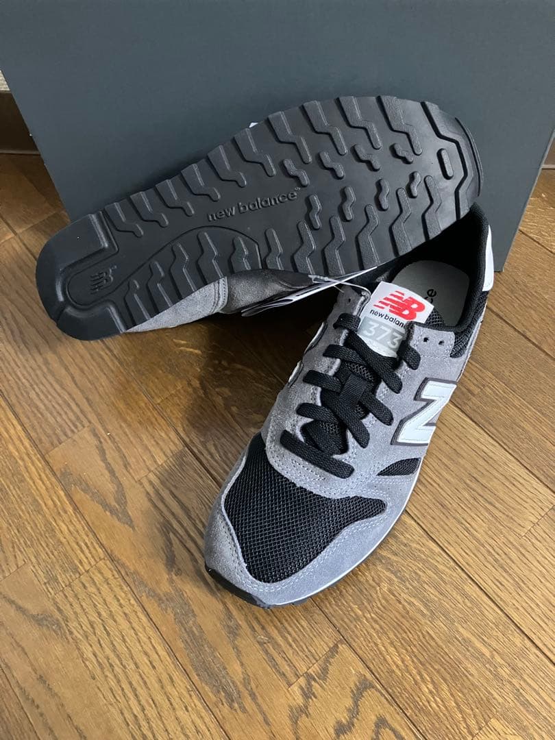 24.0cm ニューバランス ML373グレー&ブラックカラー