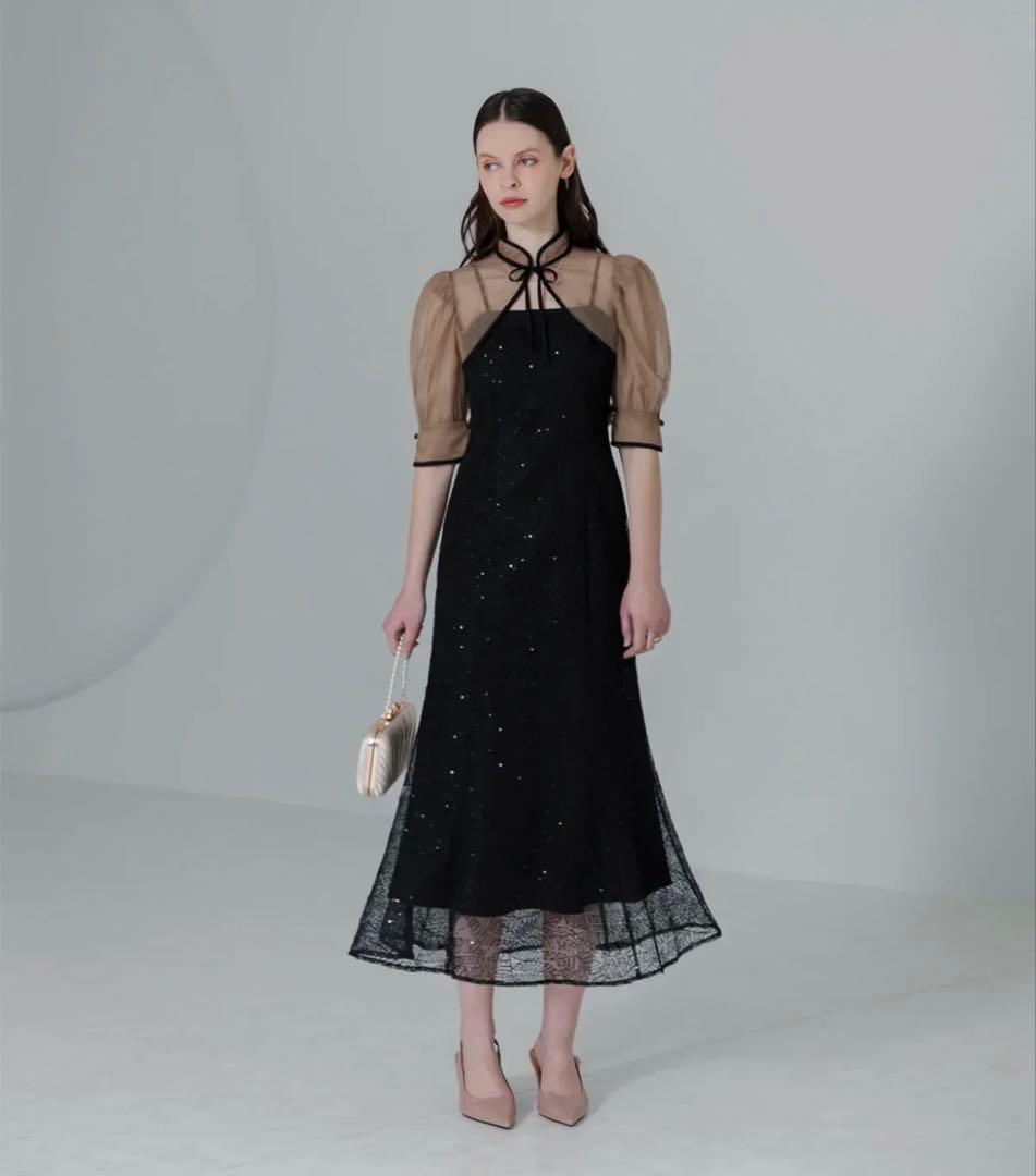 LEJA スパンコール刺しゅうマーメイドパフスリーブ2wayチュールワンピース Leja（レジャ）の「【LEJA】2WAYチュール素材オリジナル花柄刺繍オフ