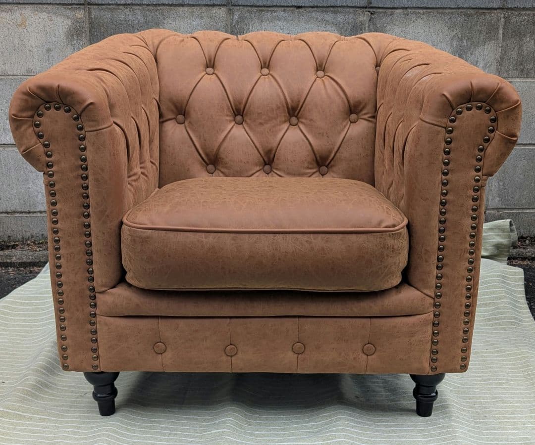 VINCENT PUレザーコンパクトチェスターフィールドシングルソファ　② ブラックPUレザーコンパクトチェスターフィールドシングルソファ