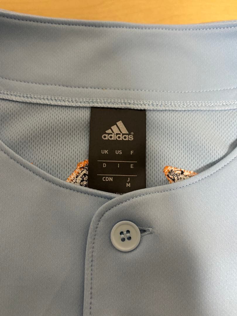 巨人 読売ジャイアンツ 長野久義 ビジター 水色 ユニフォーム M - メルカリ