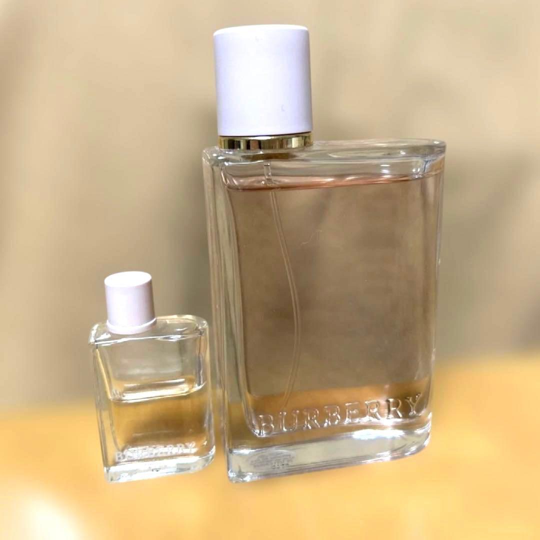 Burberry Her Eau de Parfum バーバリー ハー 50ml Burberry Her / Burberry EDP Spray 1.6 oz (50 ml) (w) 3614227693920