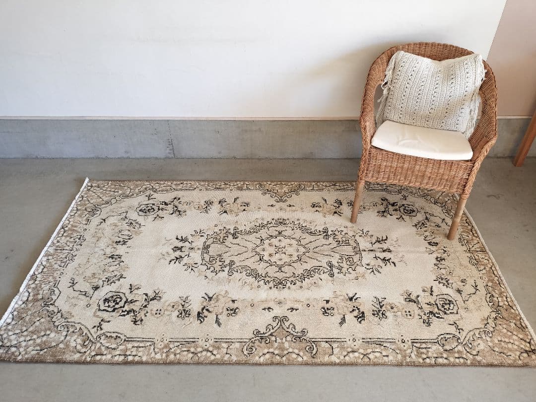 クリームとカフェオレブラウン　淡色ヴィンテージラグ 石田ゆり子さんNo.707 クリームとカフェオレブラウン 淡色ヴィンテージラグ 石田ゆり子さんNo