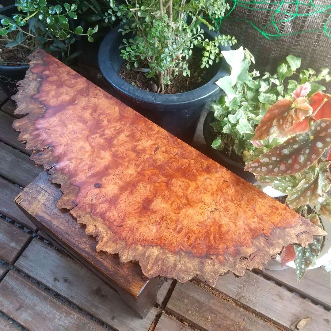 花梨瘤極上杢 紅白 玉杢 葡萄杢 一枚板 花台 飾り台 - メルカリ