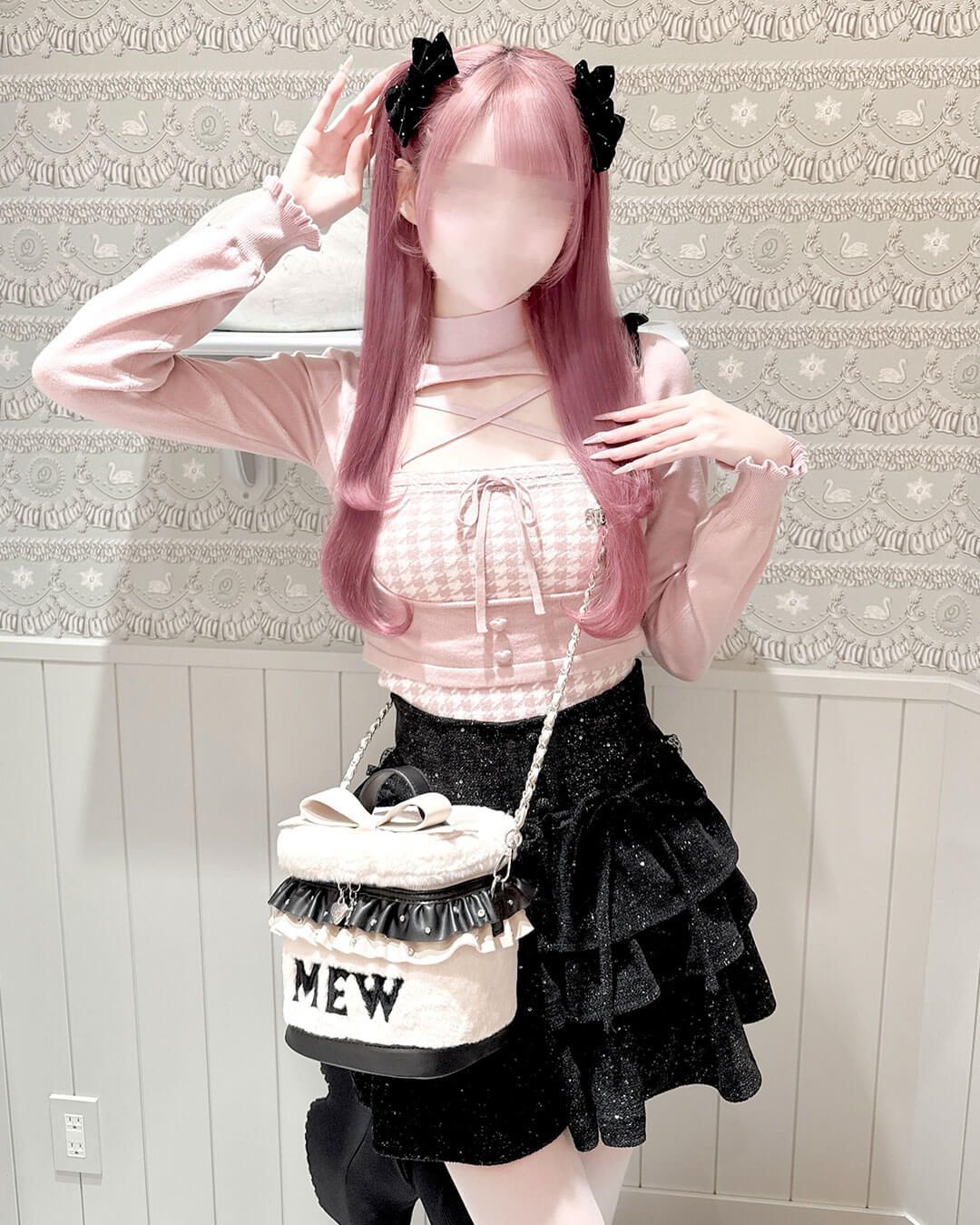 HONEYMEW 千鳥柄ハイネックアンサンブルトップス ブラック フリー